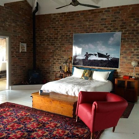 The Warehouse Villa Krugersdorp Rum bild